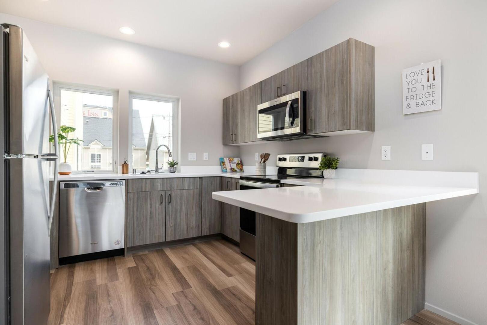 Brand New Fully Updated Condo 918 In Анакортс Экстерьер фото